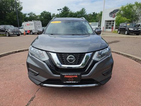 Used 2019 Nissan Rogue SV w/ Premium Package AWD/4WD image 8