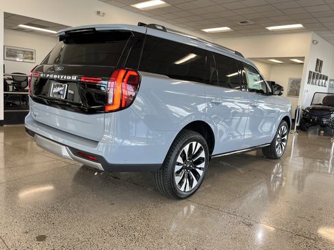 New 2025 Ford Expedition Platinum w/ Platinum Ultimate Package image 3