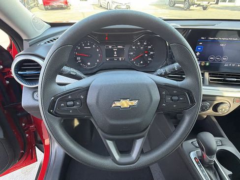 New 2026 Chevrolet Trax LS image 18