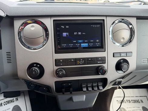 Used 2015 Ford F250 XLT w/ XLT Value Package RWD image 9