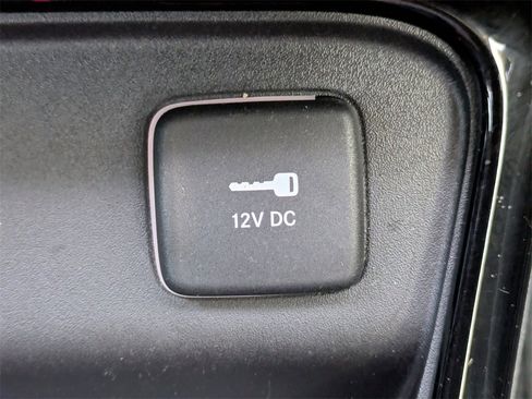 Used 2021 Jeep Compass Latitude image 30