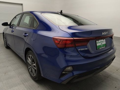 Used 2023 Kia Forte LXS FWD image 5