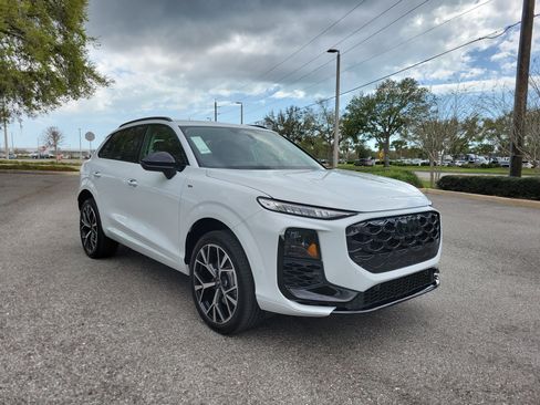 New 2026 Audi Q3 quattro 2.0T image 1