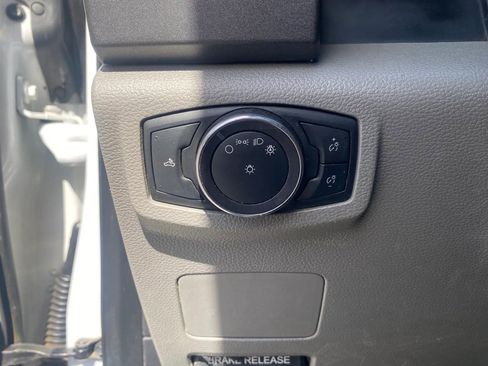 Used 2018 Ford F250 XL w/ Power Equipment Group image 16