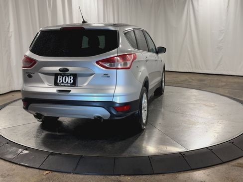 Used 2015 Ford Escape SE image 9
