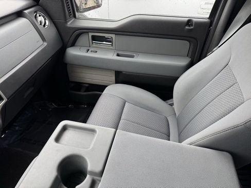 Used 2011 Ford F150 XLT w/ XLT Chrome Pkg image 17