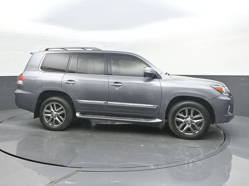 Used 2015 Lexus LX 570 4WD image 8