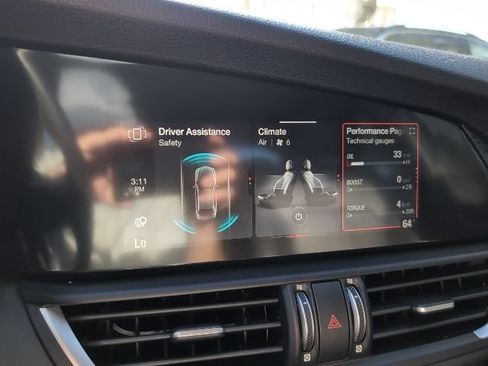 Used 2020 Alfa Romeo Giulia Sprint w/ Cold Weather Package image 14