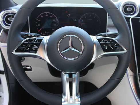 Used 2026 Mercedes-Benz GLC 300 image 18