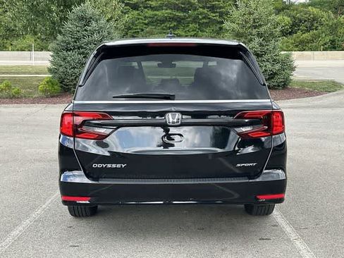 Used 2023 Honda Odyssey Sport image 4