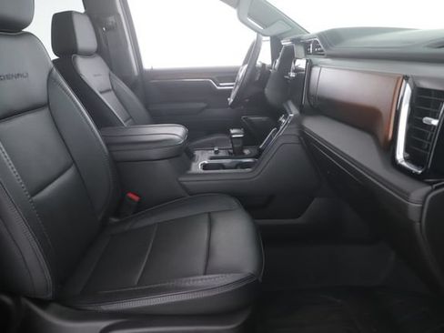 Used 2024 GMC Sierra 1500 Denali AWD/4WD image 33