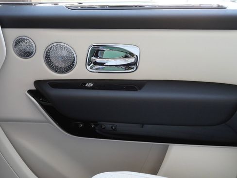 New 2026 Rolls-Royce Cullinan AWD/4WD image 11