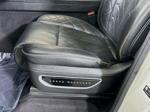 Used 2022 Jeep Grand Wagoneer Series III w/ Flexible Seating Group image 26