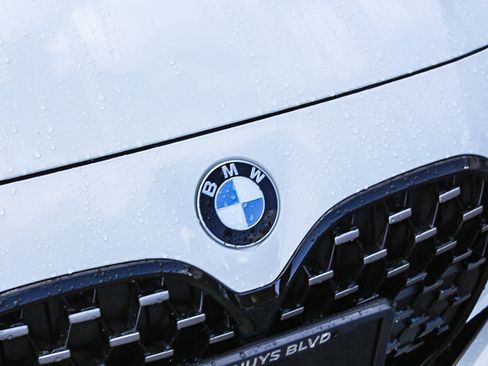 Certified 2023 BMW 430i Convertible w/ M Sport Package image 11