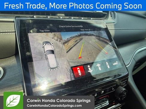 Used 2024 Jeep Grand Cherokee Limited w/ Luxury Tech Group II image 9