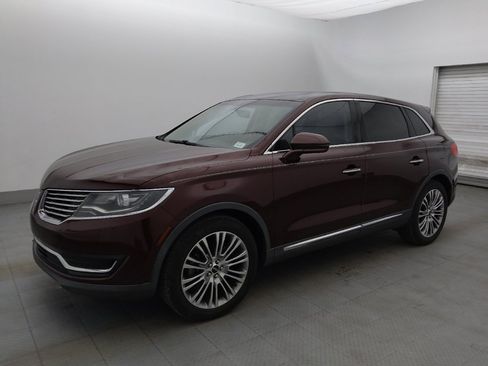 Used 2017 Lincoln MKX Reserve FWD image 2