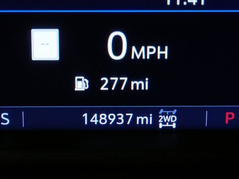 Used 2020 GMC Sierra 2500 AT4 w/ AT4 Premium Package image 26