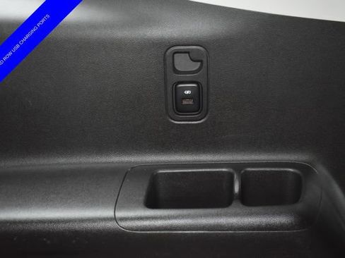 Used 2018 Chevrolet Traverse LT image 45