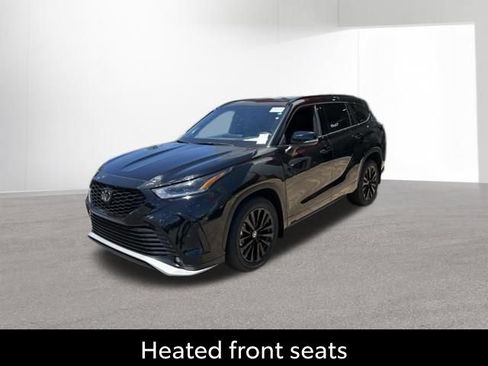Used 2026 Toyota Highlander XSE AWD/4WD image 16