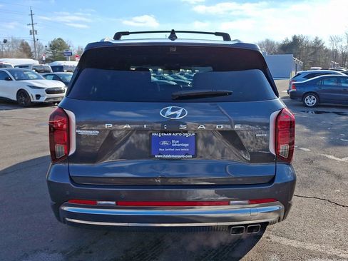 Used 2024 Hyundai Palisade Calligraphy image 6