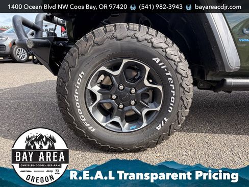 Used 2023 Jeep Wrangler Unlimited Rubicon 4xe w/ Cold Weather Group AWD/4WD image 10