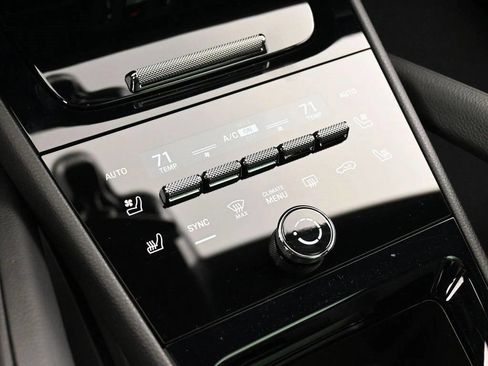 New 2026 Porsche Cayenne Base image 21