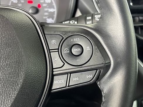 Used 2023 Toyota Corolla Cross image 13