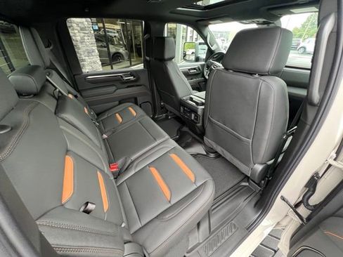 Used 2026 GMC Sierra 2500 AT4 w/ AT4 Premium Plus Package image 10