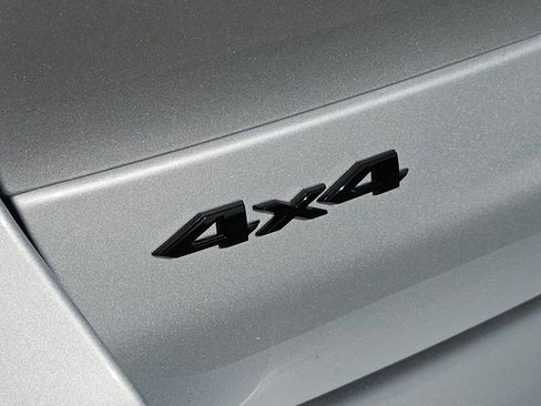 New 2025 Jeep Grand Cherokee L Altitude image 6