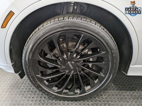 Used 2025 Lincoln Aviator Reserve w/ Equipment Group 201A AWD/4WD image 8