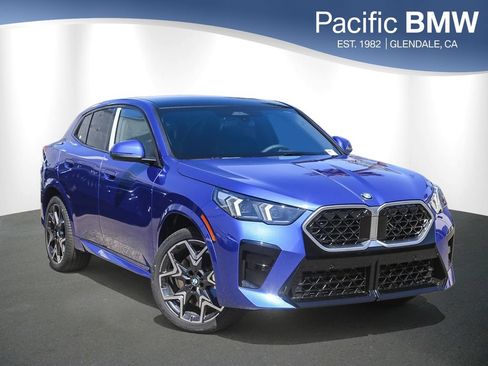 New 2026 BMW X2 xDrive28i w/ Technology Package AWD/4WD image 1