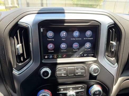 Used 2023 GMC Sierra 2500 SLT w/ SLT Preferred Package AWD/4WD image 39