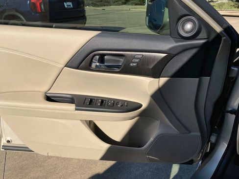 Used 2014 Honda Accord EX-L image 28