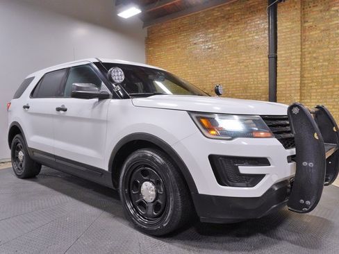 Used 2017 Ford Explorer 4WD Police Interceptor w/ Ready For The Road Package image 6