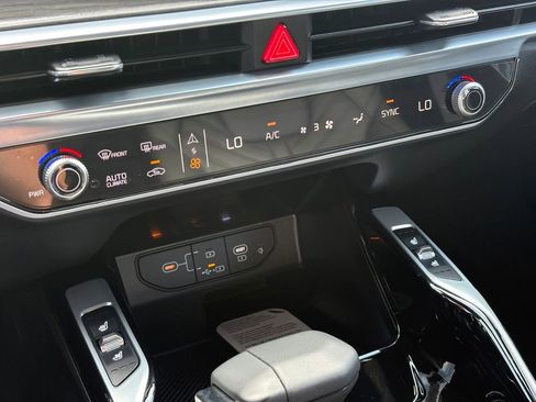 New 2026 Kia Sorento SX Prestige AWD/4WD image 25