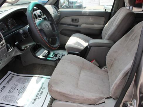Used 2002 Toyota 4Runner SR5 image 10