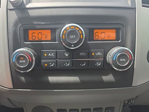 Used 2020 Nissan Frontier SV w/ Midnight Edition Floor Mats RWD image 29