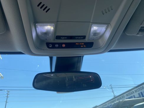 Used 2021 Chevrolet Blazer LT image 13