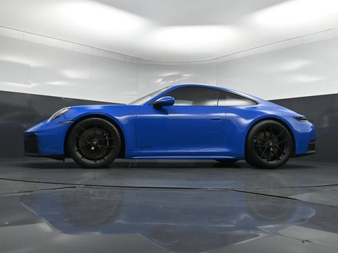 Used 2025 Porsche 911 Carrera GTS RWD image 24