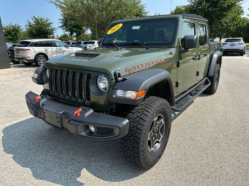 Used 2023 Jeep Gladiator Mojave w/ Trailer Tow Package AWD/4WD image 2