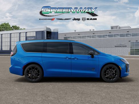 New 2027 Chrysler Pacifica Select FWD image 21