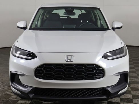 Used 2025 Honda HR-V LX image 8