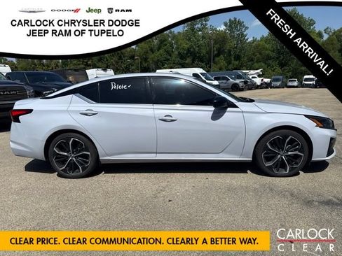 Used 2024 Nissan Altima 2.5 SR FWD image 6