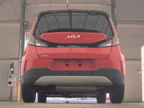 Used 2023 Kia Soul LX w/ Option Group 015 FWD image 11