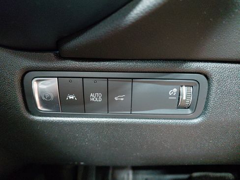 Used 2025 Chevrolet Equinox EV LT w/ Convenience Package FWD image 39