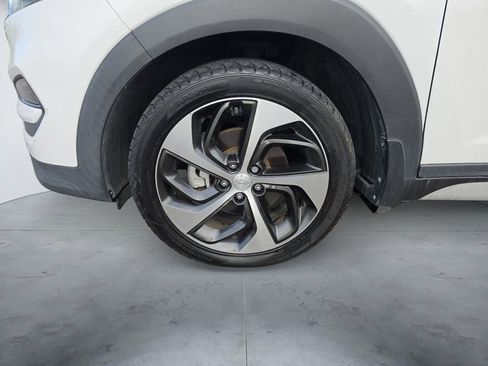 Used 2017 Hyundai Tucson Sport FWD image 14