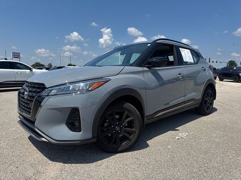 Used 2024 Nissan Kicks SR w/ SR Premium Package FWD image 1