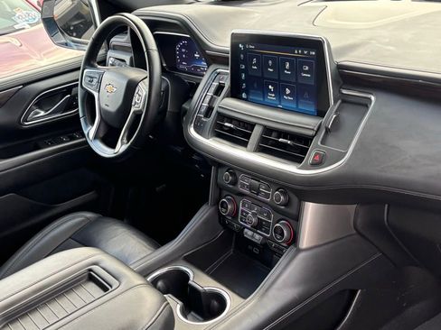 Used 2024 Chevrolet Suburban LT image 25