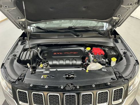 Used 2019 Jeep Compass Latitude w/ Popular Equipment Group image 23