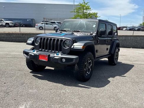 Used 2022 Jeep Wrangler Unlimited Rubicon 4xe w/ Dual Top Group AWD/4WD image 9
